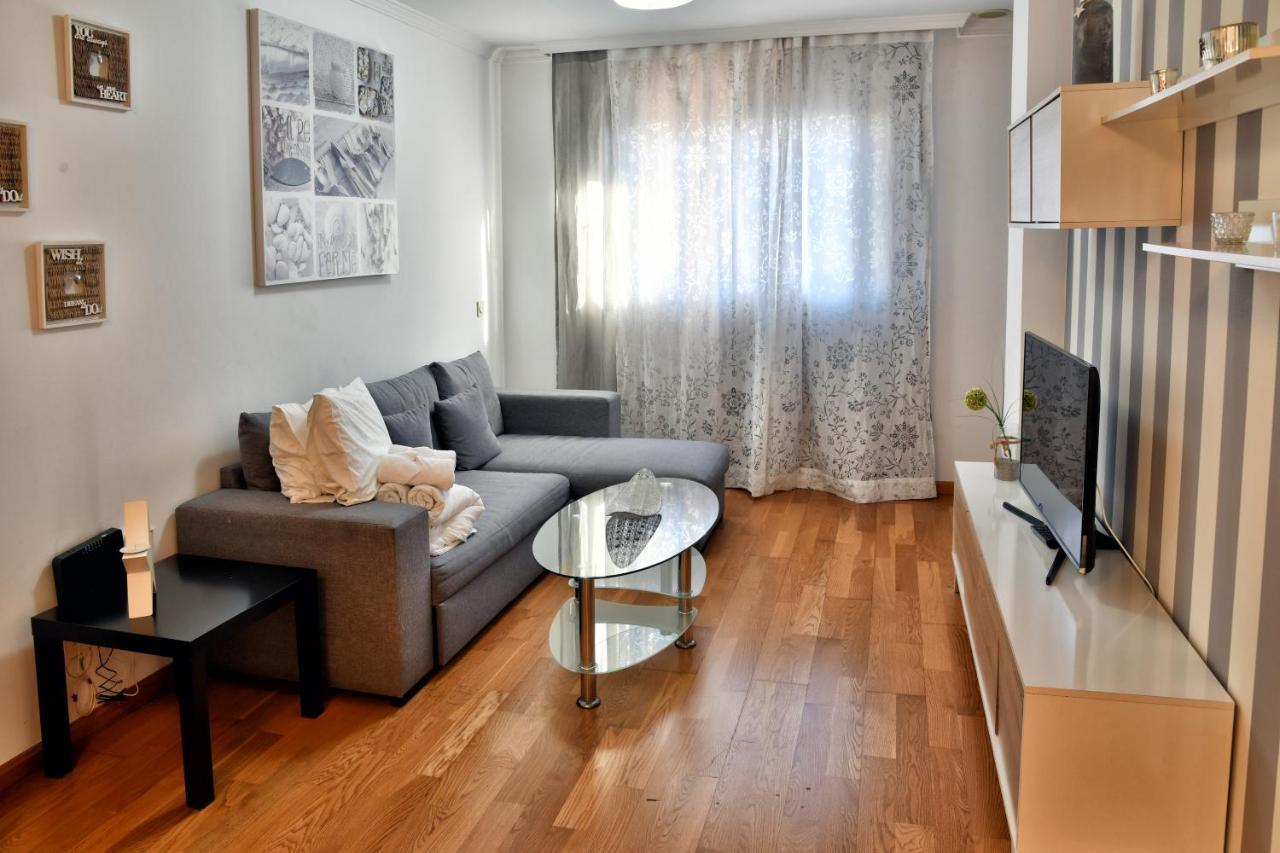 Wonderstays Apartamentos La Estacion Málaga Dış mekan fotoğraf