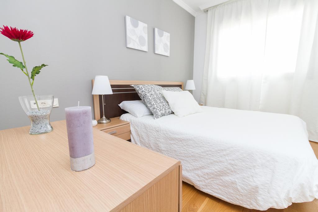 Wonderstays Apartamentos La Estacion Málaga Dış mekan fotoğraf