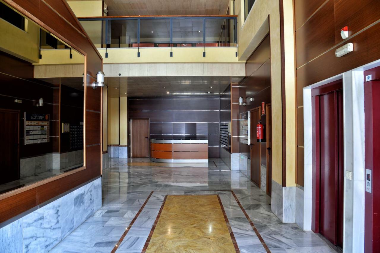 Wonderstays Apartamentos La Estacion Málaga Dış mekan fotoğraf